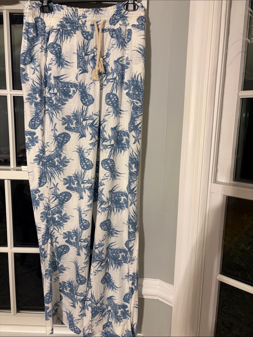 Women's Blue Pineapple Print cotton Drawstring Lounge Pants